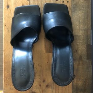 ASOS DESIGN Wide Fit Mule Sandals - Size US 8